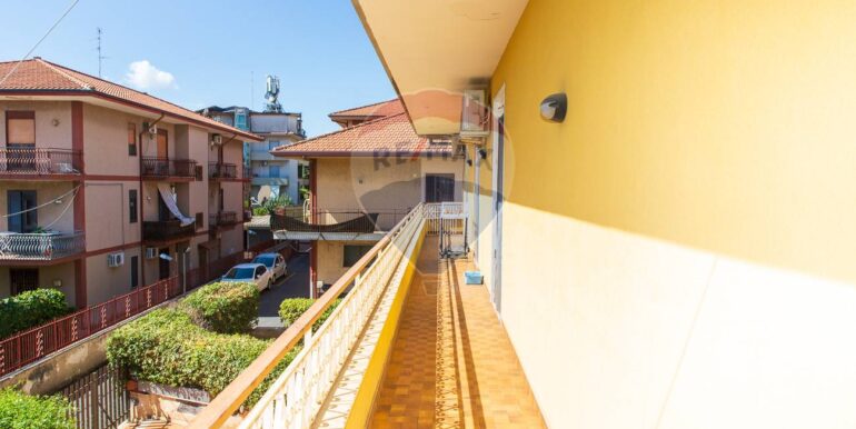 20250930175038-990733-24