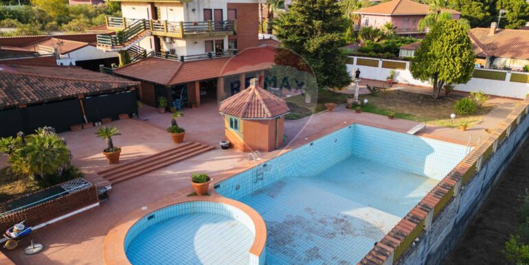 20250930195609-990785-8