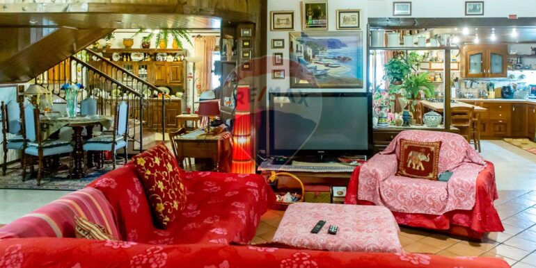 20250930195611-990785-21