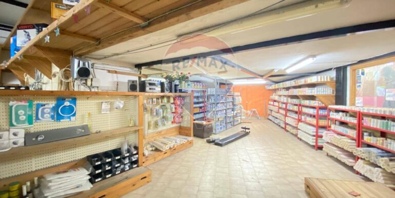 20250930210844-990791-18