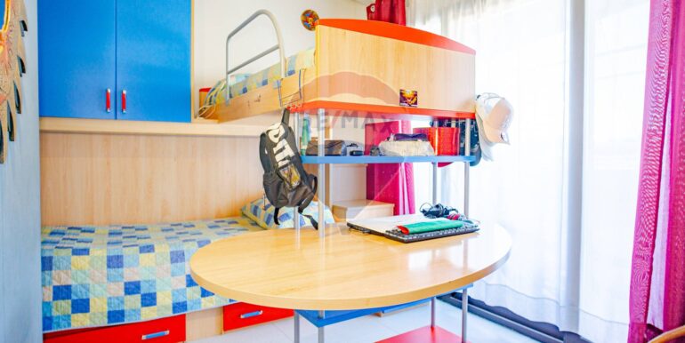 2025093091636-989413-5