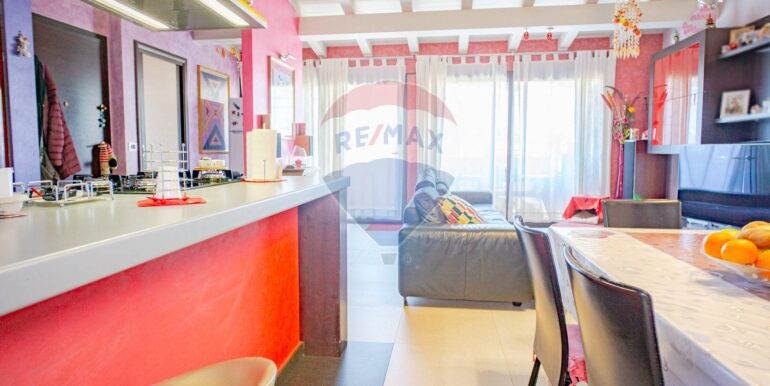 2025093091640-989413-22