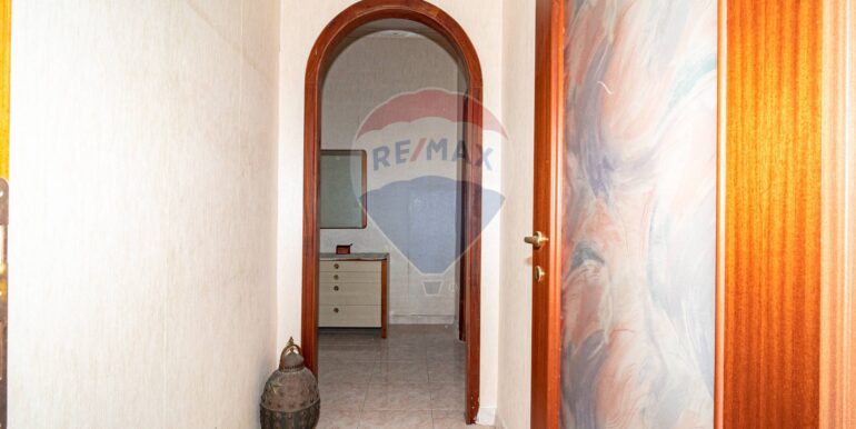 20251001114951-990861-6