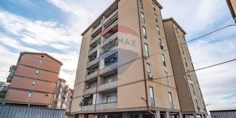 20251001114957-990861-24