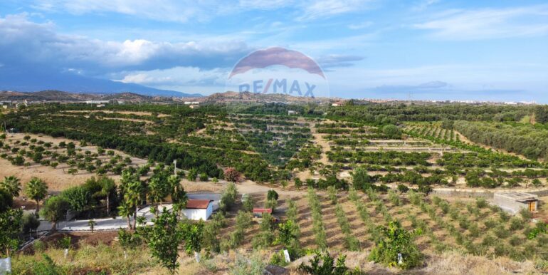 20251001142415-884359-16