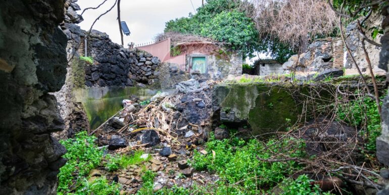 20251001193339-991047-16