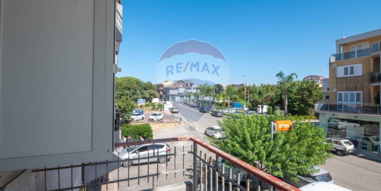 20251002104855-976152-16