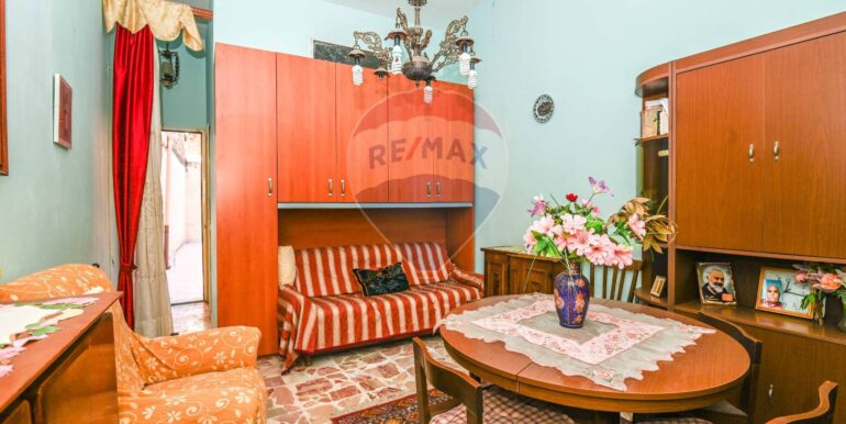 20251002121021-989046-10