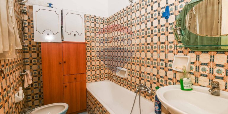 20251002121031-989046-13