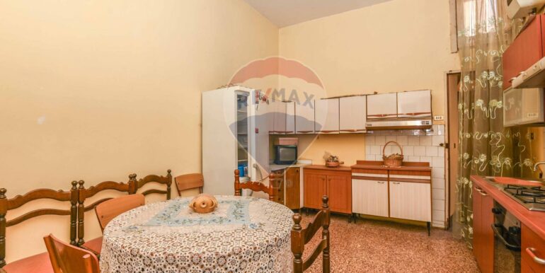 20251002121037-989046-15