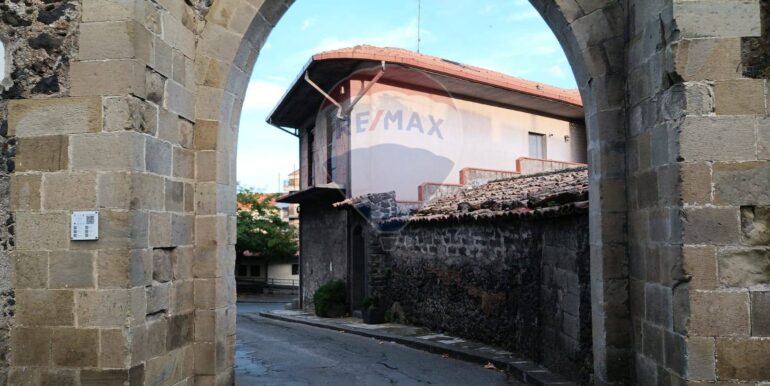 20251002131744-991179-9