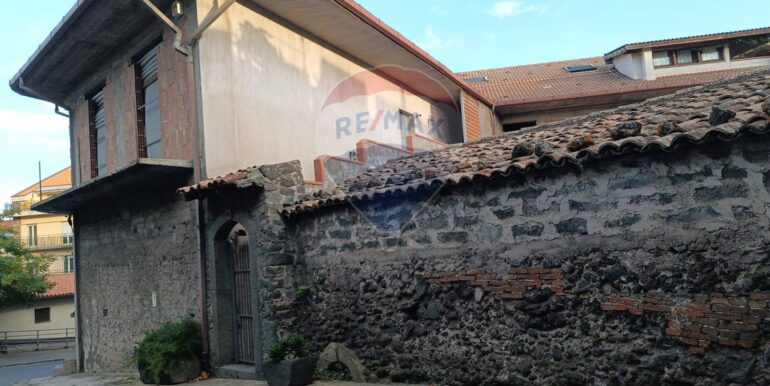 20251002131750-991179-11