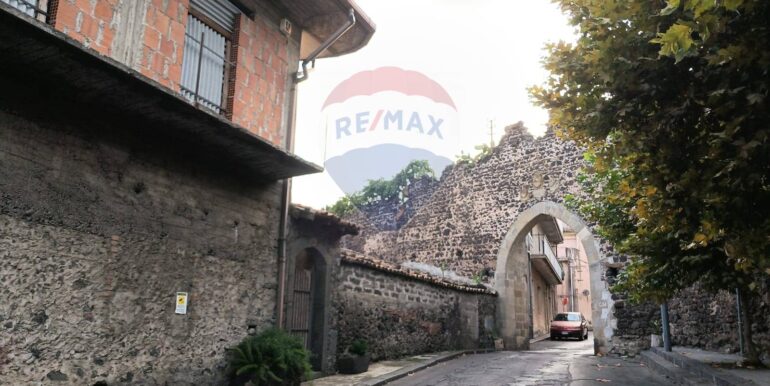 20251002131755-991179-13