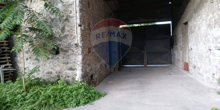 20251002131808-991179-18