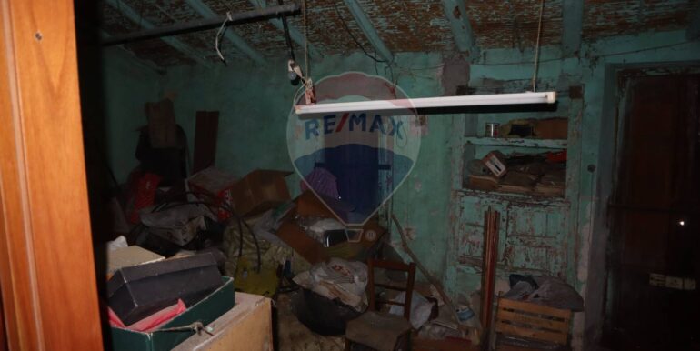 20251002164153-991229-36