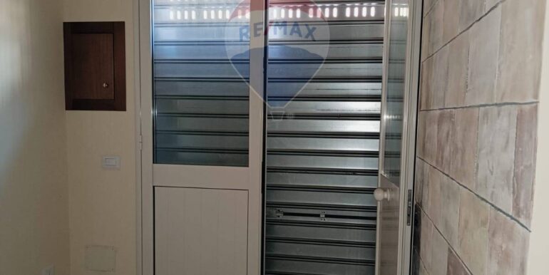 20251002173614-990970-2