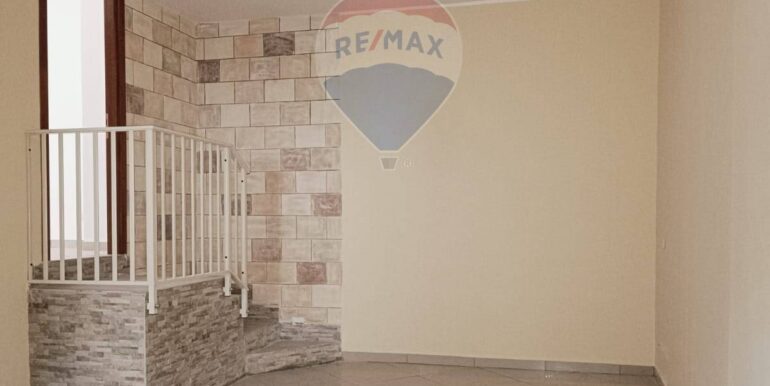 20251002173618-990970-3