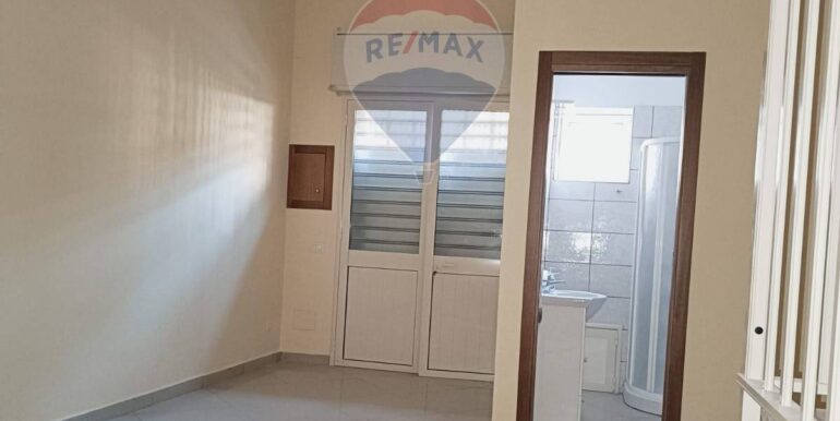 20251002173620-990970-4