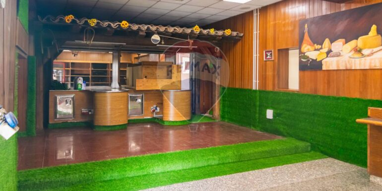 20251002183217-991159-15