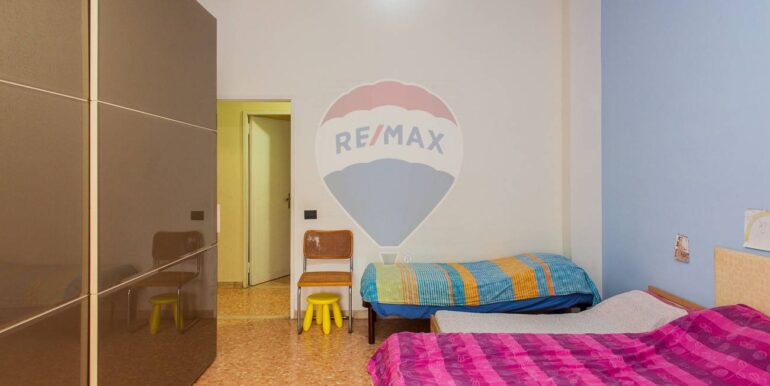 20251002183350-991281-17