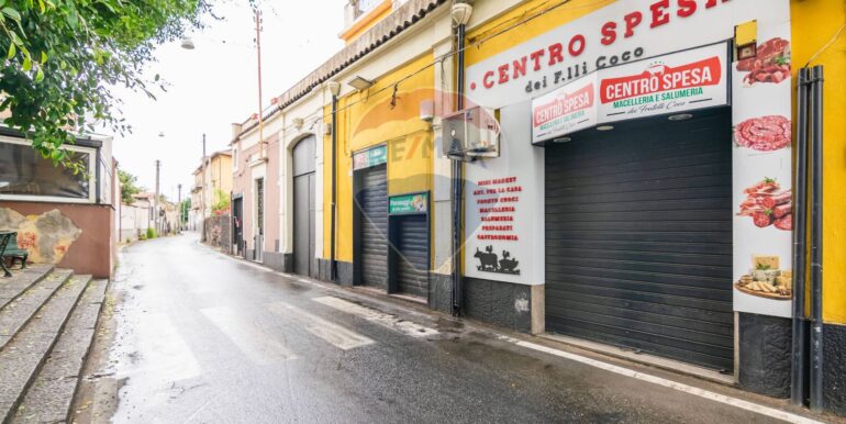 20251002183401-991159-30