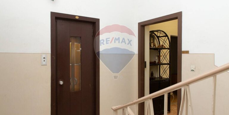 20251002183450-991281-31