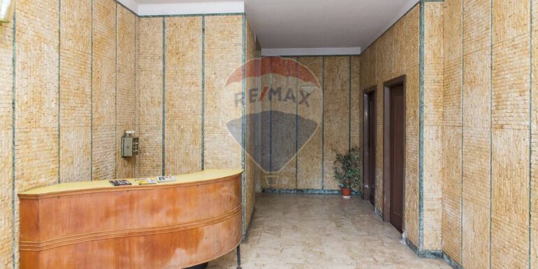 20251002183510-991281-35