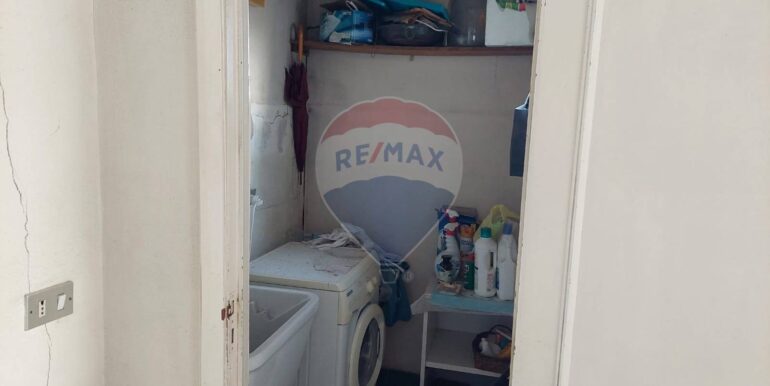 20251002184357-991274-13