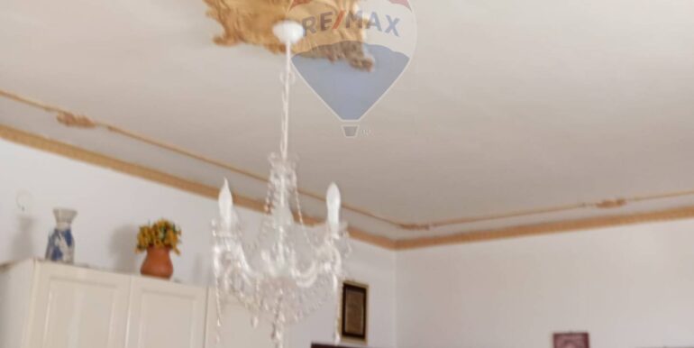 20251002202036-991019-6