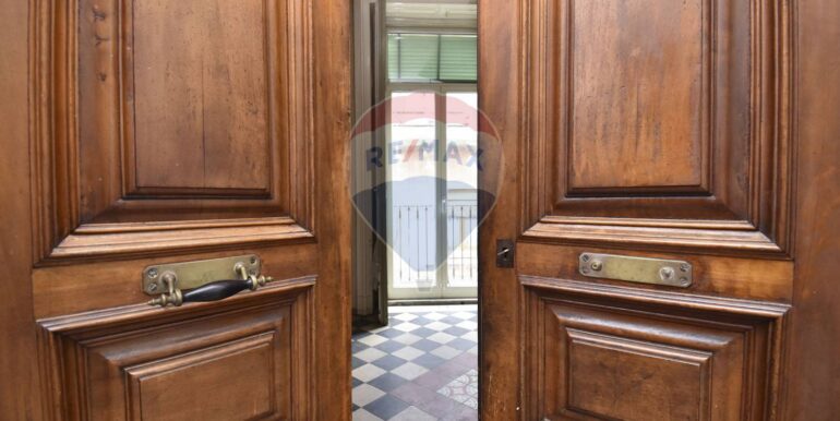 20251002210211-991302-19