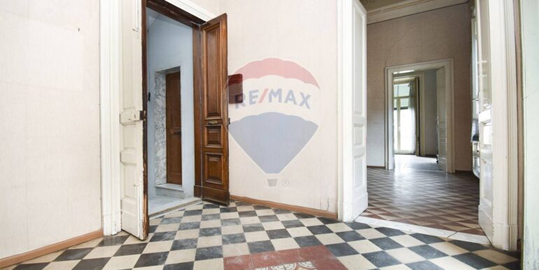 20251002210212-991302-25