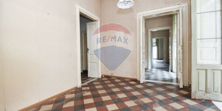 20251002210213-991302-27