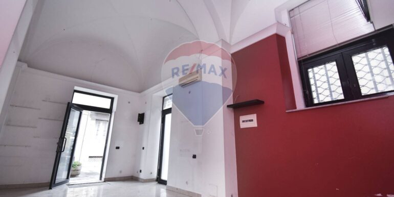 20251002210224-991302-57