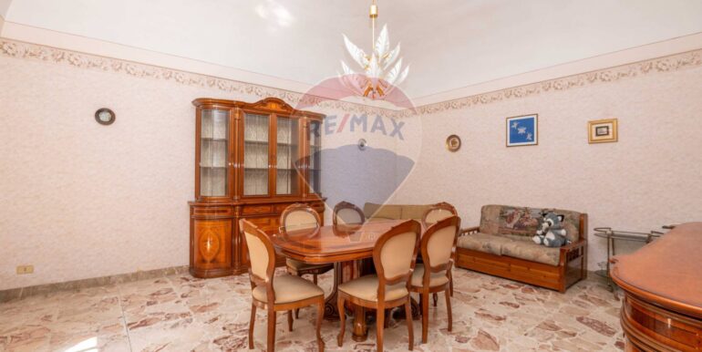 2025100294550-976423-4