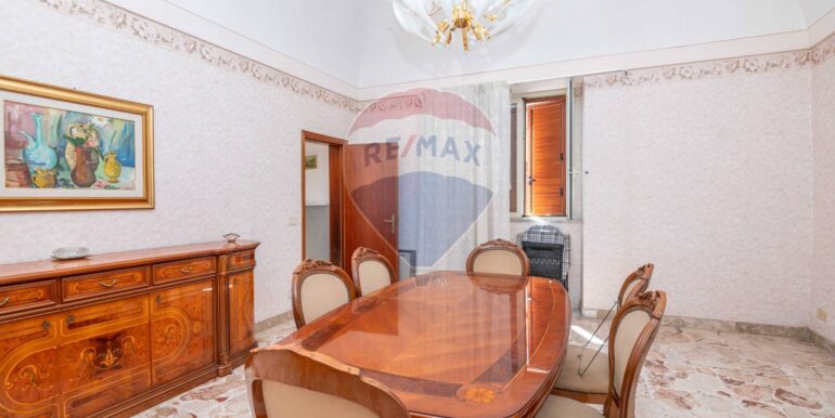 2025100294554-976423-5