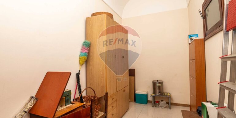 2025100294602-976423-7