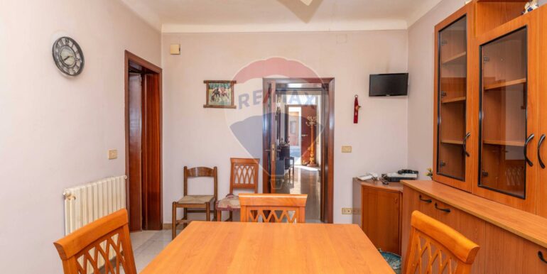 2025100294606-976423-8