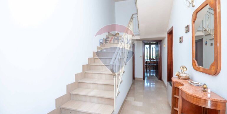 2025100294622-976423-12