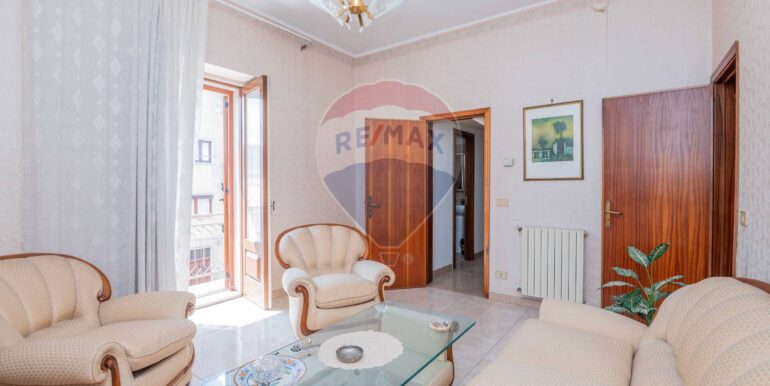 2025100294630-976423-14