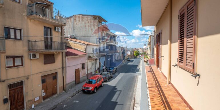 2025100294648-976423-15