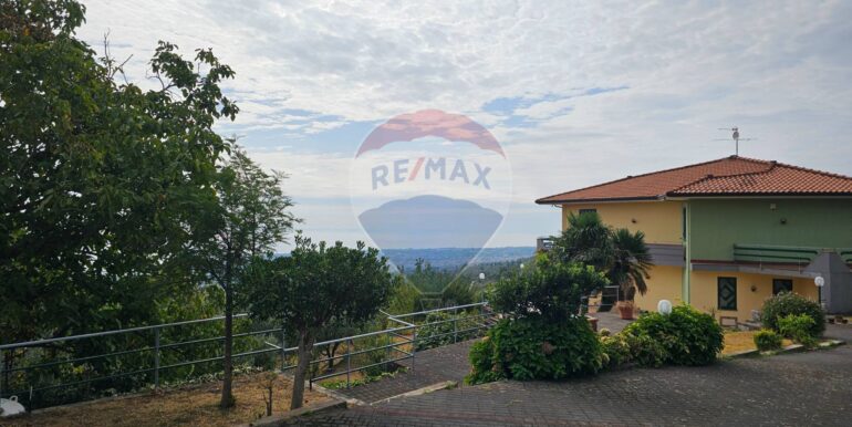 20251003141848-991439-2