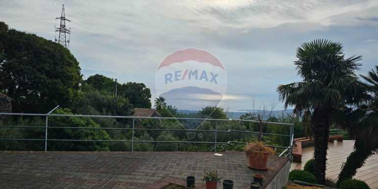 20251003142138-991439-9