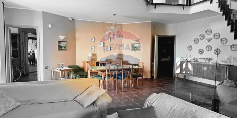 20251003143011-991439-21