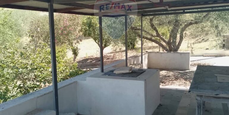 20251003193614-991579-15