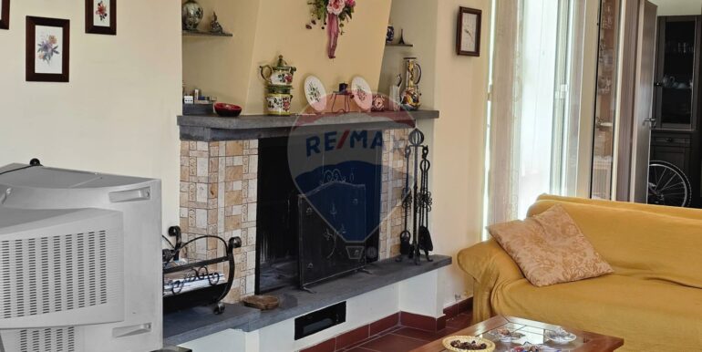 20251003211843-991439-59