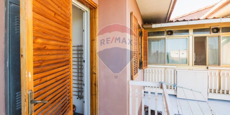 20251004134736-991694-11