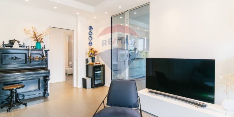 20251004135036-991694-36