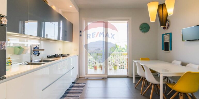 20251004135040-991694-38