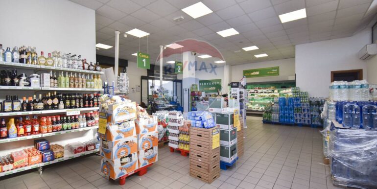 20251005214120-991755-16