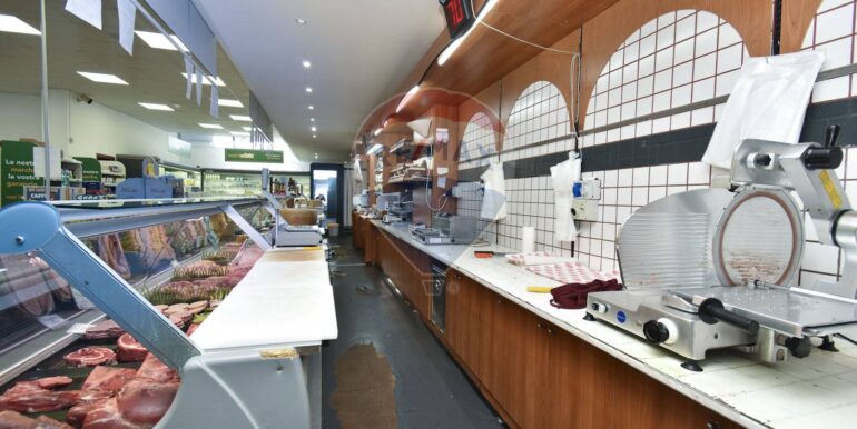 20251005214131-991755-19